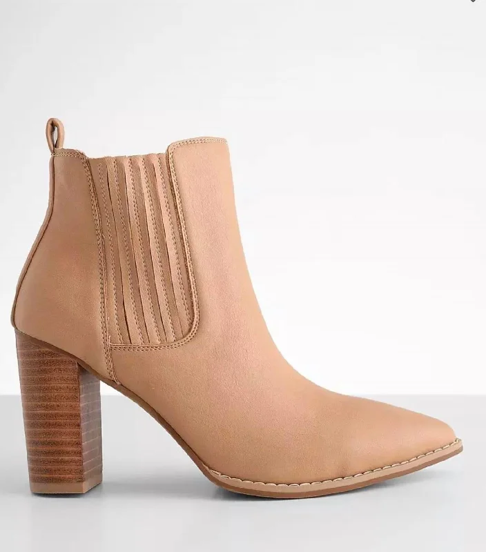 Finley Ankle Boot In Nude