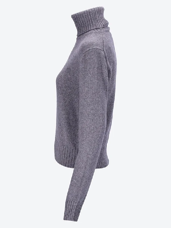 Ami de cœur cashmere sweater